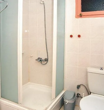 Volkan Hotel 2*